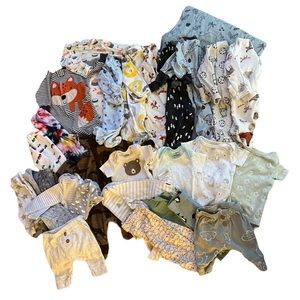 Lot 28 Baby Boy Newborn & 1 Blanket